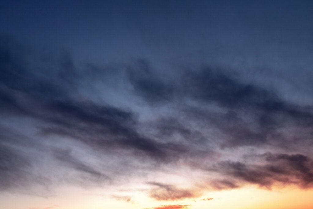 E04 sky