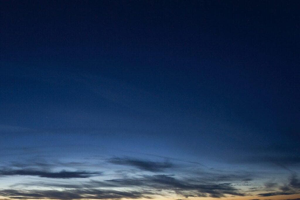 E05 sky