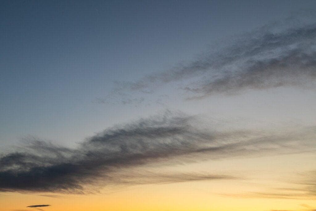 E06 sky