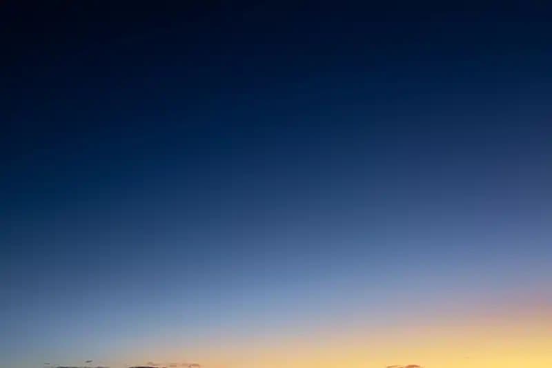 E03 sky