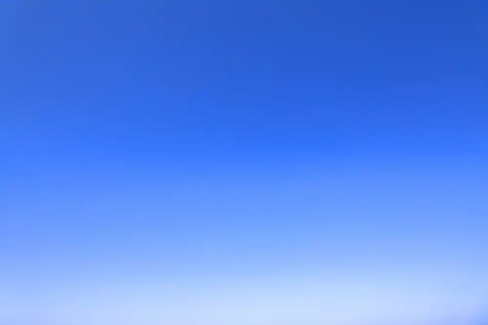 L08 sky